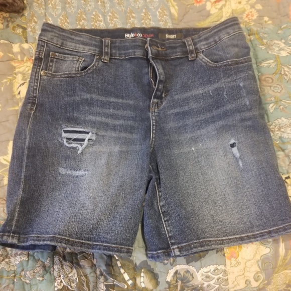 Denim shorts - Picture 1 of 2